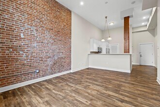 6200 Hudson Ave in West New York, NJ - Building Photo - Building Photo