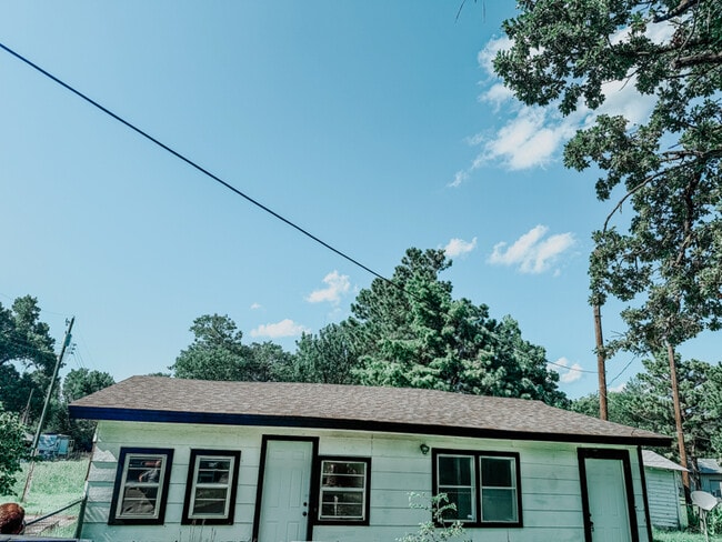 property at 15881 Kent Dr