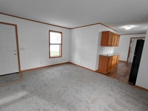 2008 Heron Dr NW in Stewartville, MN - Foto de edificio - Building Photo