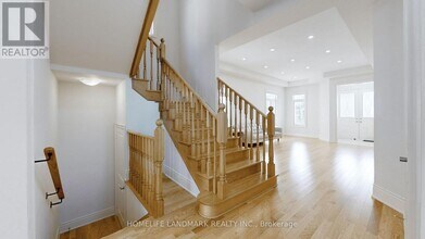 208 Wesmina Ave in Whitchurch-Stouffville, ON - Building Photo - Building Photo