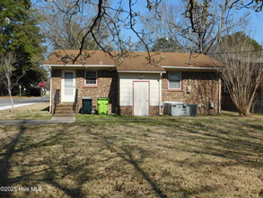1723 Spencer Ave in New Bern, NC - Building Photo - Building Photo