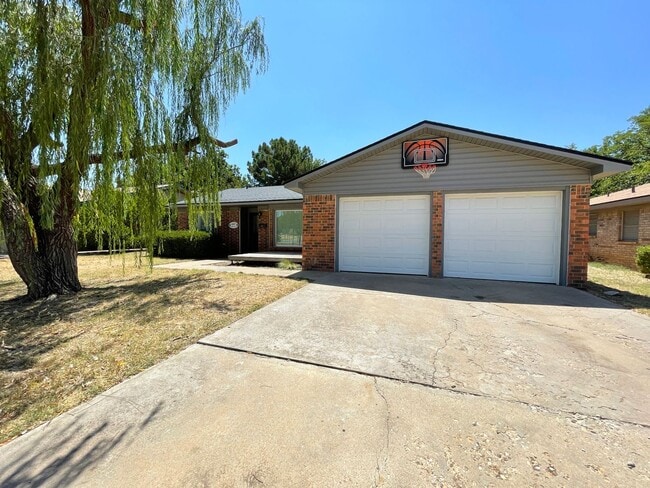 4403 58th St in Lubbock, TX - Building Photo - Building Photo