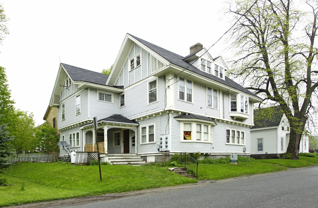 23 Maple St in Rockland, ME - Building Photo