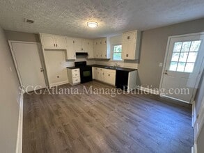 972 Walnut Creek Ln in Jonesboro, GA - Building Photo - Building Photo