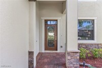 9424 River Otter Dr in Ft. Myers, FL - Foto de edificio - Building Photo