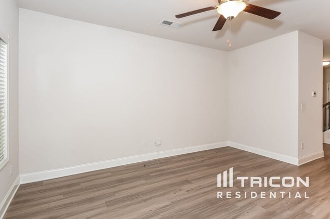 637 Ireland Ln in Dallas, GA - Building Photo - Building Photo