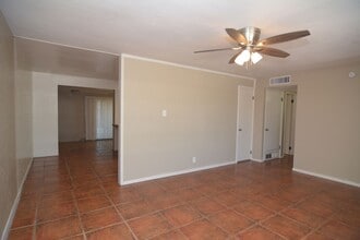 1201 N Sherry Ave in Tucson, AZ - Building Photo - Building Photo