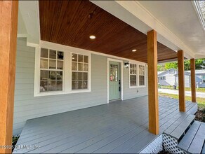 44 S Whitney St in St. Augustine, FL - Building Photo - Building Photo