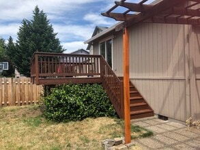 12289 SW 114th Ter in Portland, OR - Foto de edificio - Building Photo