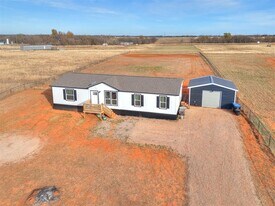 29191 N 2980 Rd in Cashion, OK - Building Photo