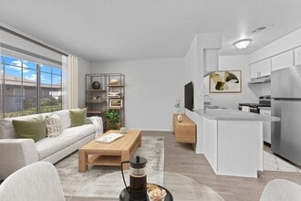 Coronado Glen Apartments in Wickenburg, AZ - Foto de edificio - Building Photo