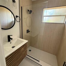 1827 N Dixie Hwy, Unit 3 in Fort Lauderdale, FL - Foto de edificio - Building Photo