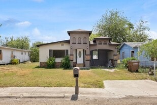 1206 E Samano St in Edinburg, TX - Building Photo
