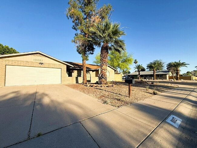 property at 10027 N 34th Ln