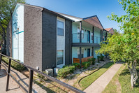 The Foundry Apartments in Tyler, TX - Foto de edificio - Building Photo