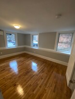 190 Kelton St, Unit 190 in Boston, MA - Building Photo - Building Photo