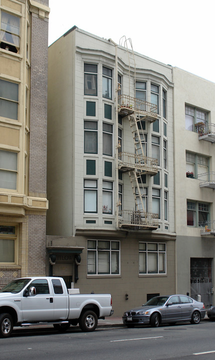 Titlow Apartments in San Francisco, CA - Building Photo