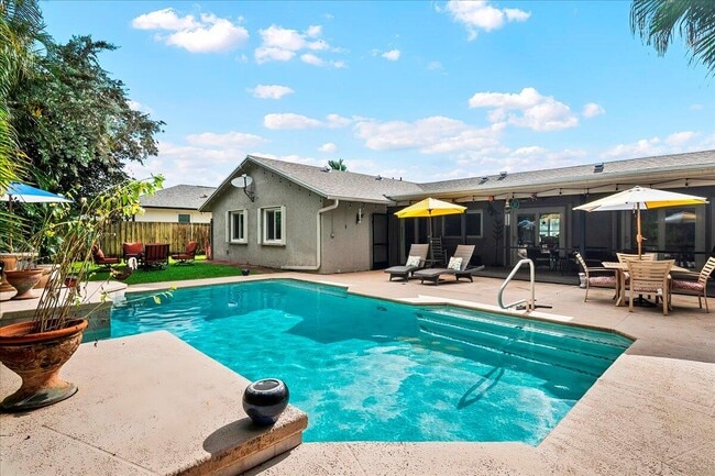 property at 1275 Summerwood Cir