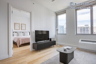 550 W 54th St in New York, NY - Building Photo - Building Photo
