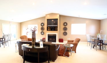 Rock Creek Apartments in Omaha, NE - Building Photo - Interior Photo