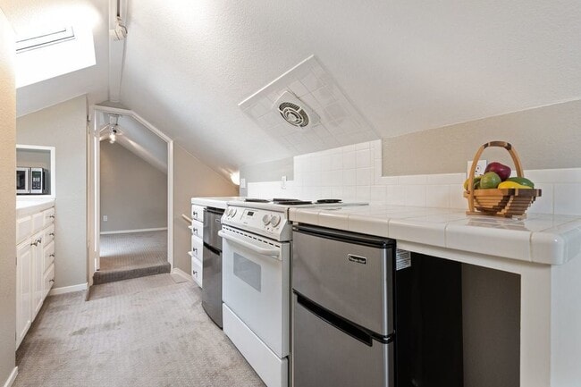 332-332 Waverley St in Palo Alto, CA - Building Photo - Building Photo