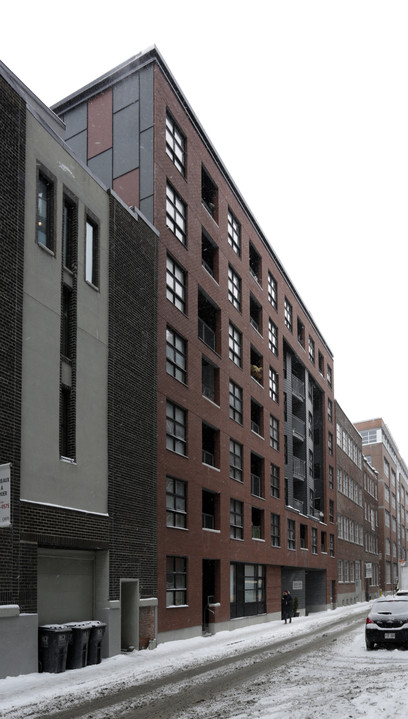 Coopérative Cercle Carré in Montréal, QC - Building Photo