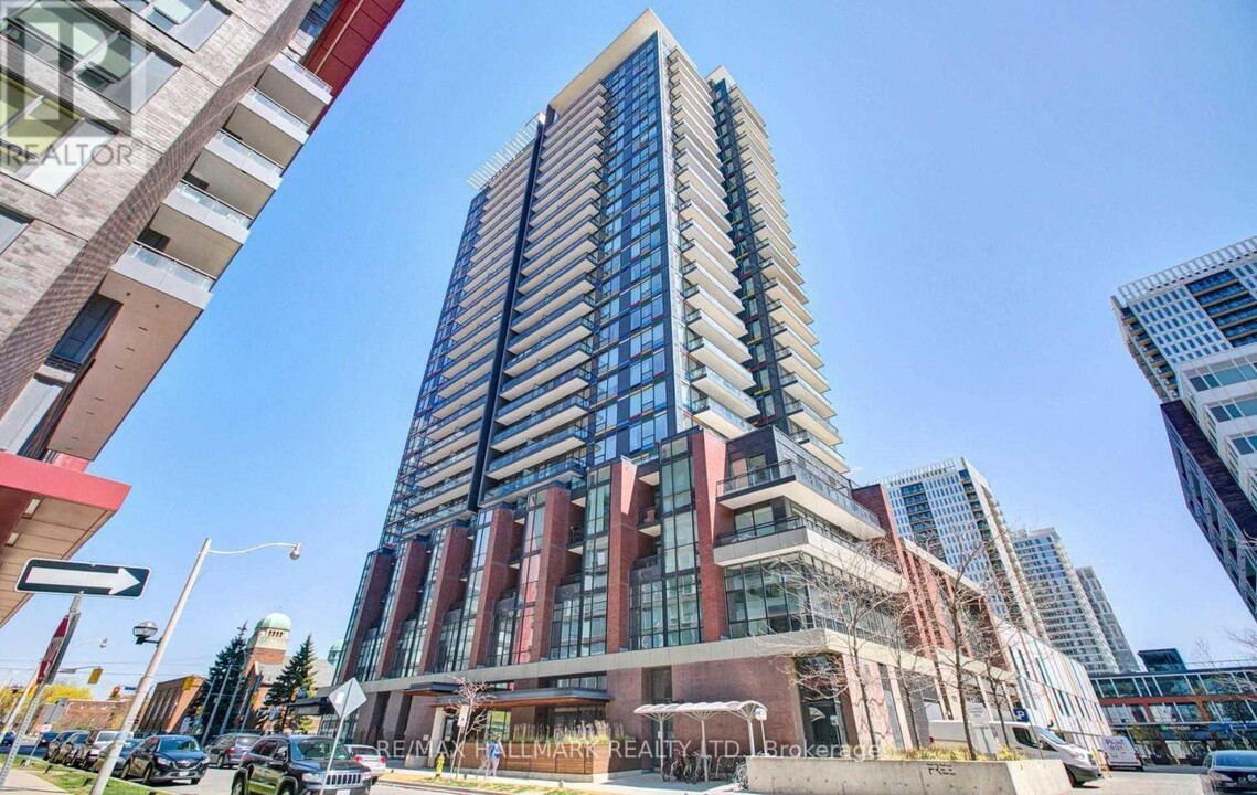 225-2225 Sackville St in Toronto, ON - Building Photo