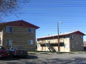 Fenton Street Apartments in Lakewood, CO - Building Photo - Building Photo