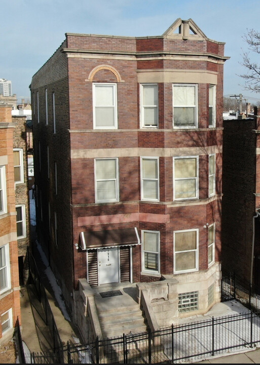3916 W Van Buren St in Chicago, IL - Building Photo