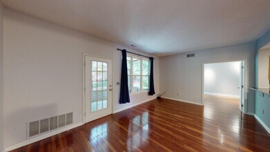 1408 Fox Pointe Cir in Ann Arbor, MI - Building Photo - Building Photo