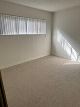 The Venetian in Venice, CA - Building Photo - Building Photo