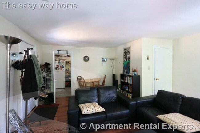 400 Franklin St, Unit #4 in Cambridge, MA - Building Photo - Building Photo