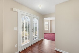 589 Wren Walk in Stone Mountain, GA - Foto de edificio - Building Photo