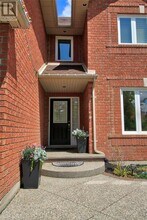 15 Moorland Crescent in Hamilton, ON - Building Photo - Building Photo