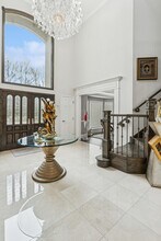 9200 Falling Waters Dr W in Burr Ridge, IL - Building Photo - Building Photo