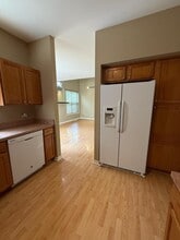 2376 Sunrise Ct in Aurora, IL - Building Photo - Building Photo