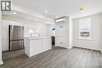 68 Peel St in Simcoe, ON - Building Photo - Building Photo