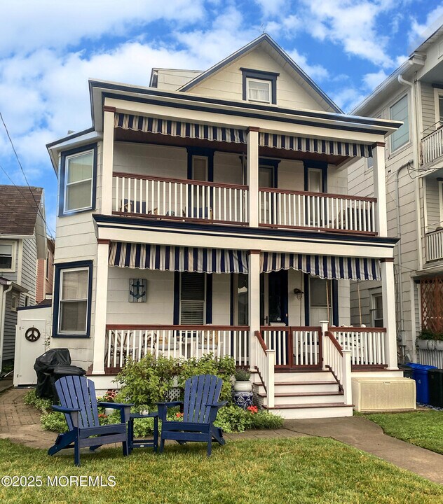 12 Surf Ave in Ocean Grove, NJ - Building Photo