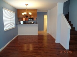 39 Marty Cir in Roseville, CA - Building Photo - Building Photo