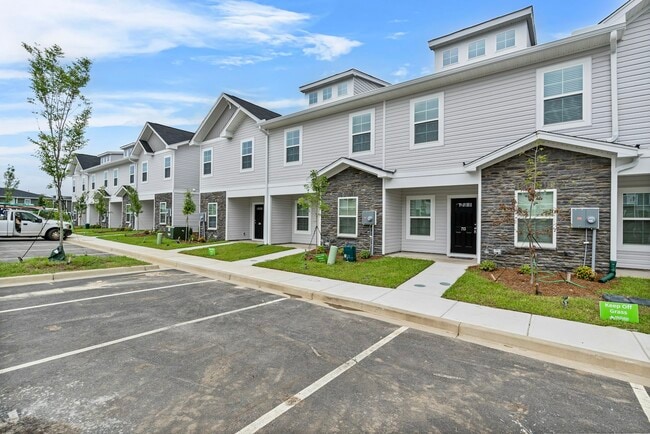 713 Wild Duck Ln in Columbia, SC - Building Photo - Building Photo