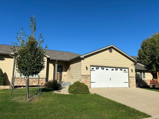 6817 Dunsmore Rd in Rapid City, SD - Building Photo - Building Photo