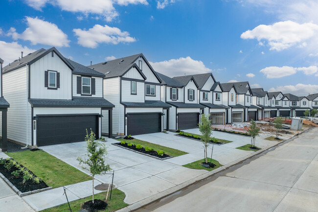 The Oaks at Grand West in Houston, TX - Foto de edificio - Building Photo