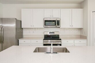 1212 Belle Isle Ln in Daytona Beach, FL - Building Photo - Building Photo