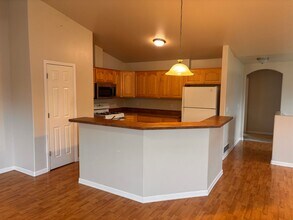 6873 Brittany Rock Way in Anchorage, AK - Building Photo - Building Photo