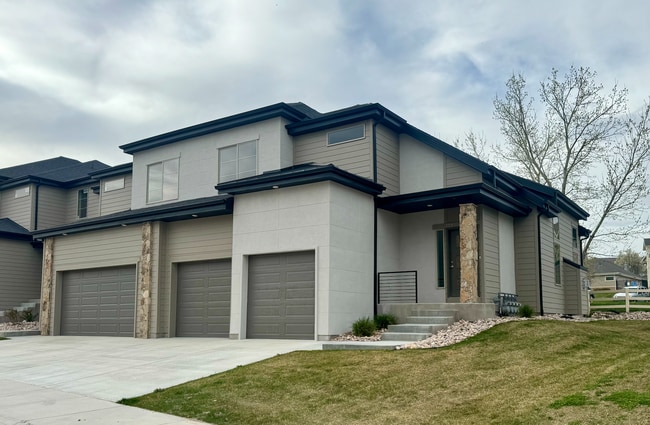 property at 172 W Autumn Ln