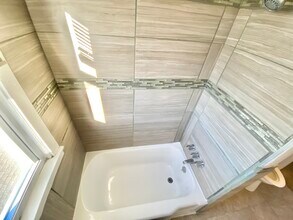 817 Anaheim St, Unit 4 in Pittsburgh, PA - Building Photo - Building Photo