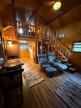 9166 S Evans Ave, Unit Two story loft at the Blue Hole Ranch in Inverness, FL - Foto de edificio - Building Photo