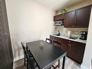 1265 SW 4th St in Miami, FL - Building Photo - Building Photo
