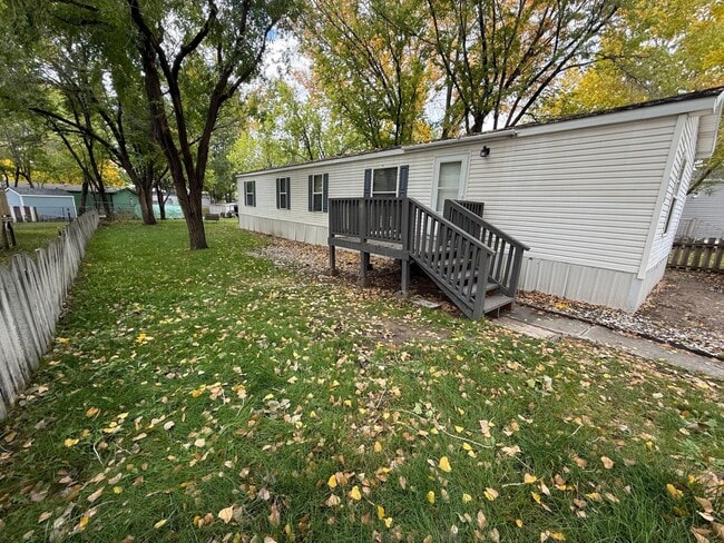 property at 2309 Sapphire Ave