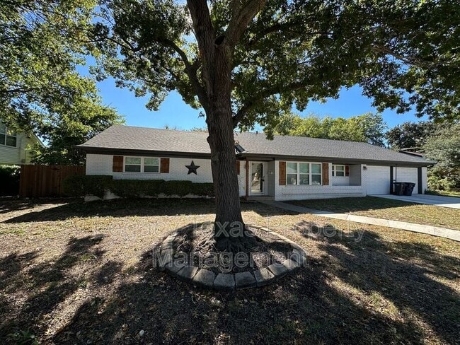 3613 Wedghill Way in Fort Worth, TX - Building Photo - Building Photo